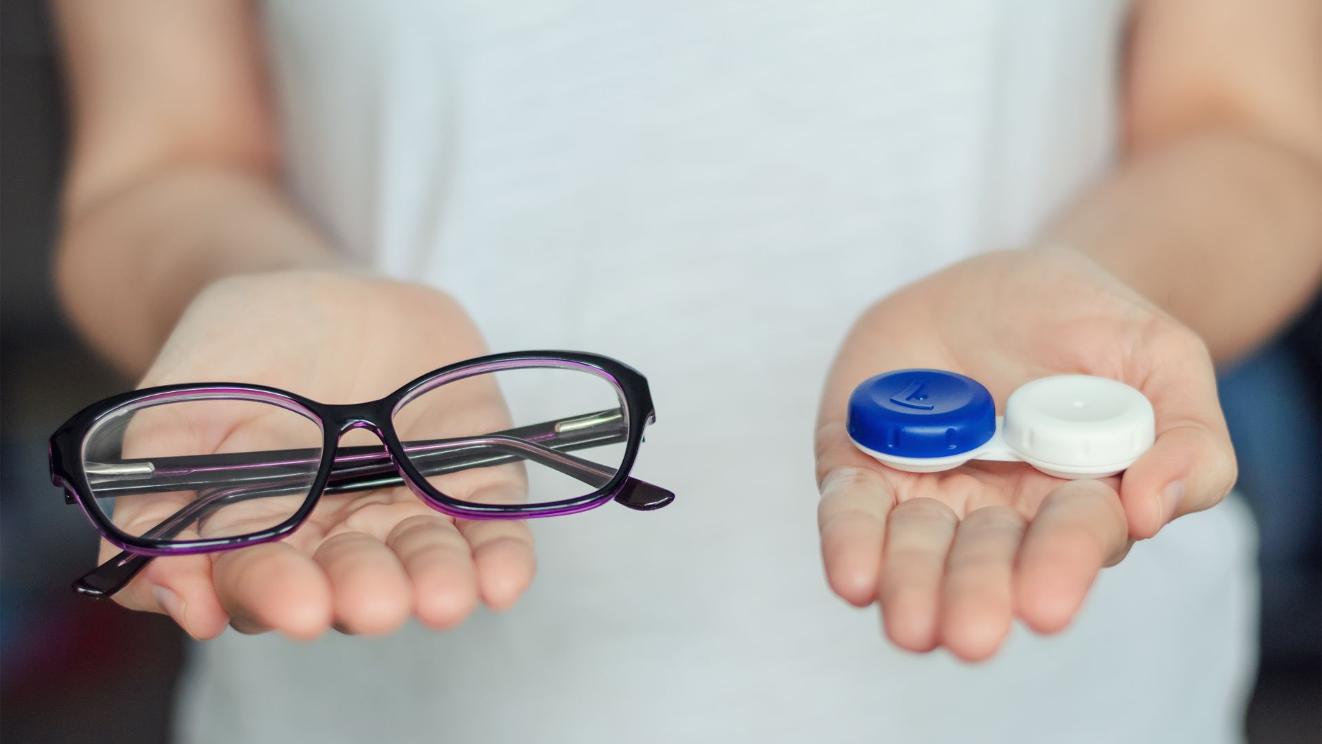 Lunettes ou lentilles pour améliorer sa vision à moto ?