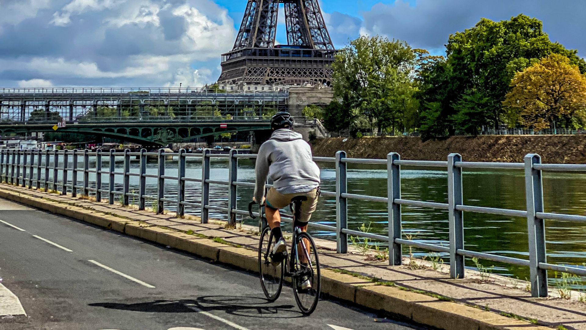 Un vélo à Paris